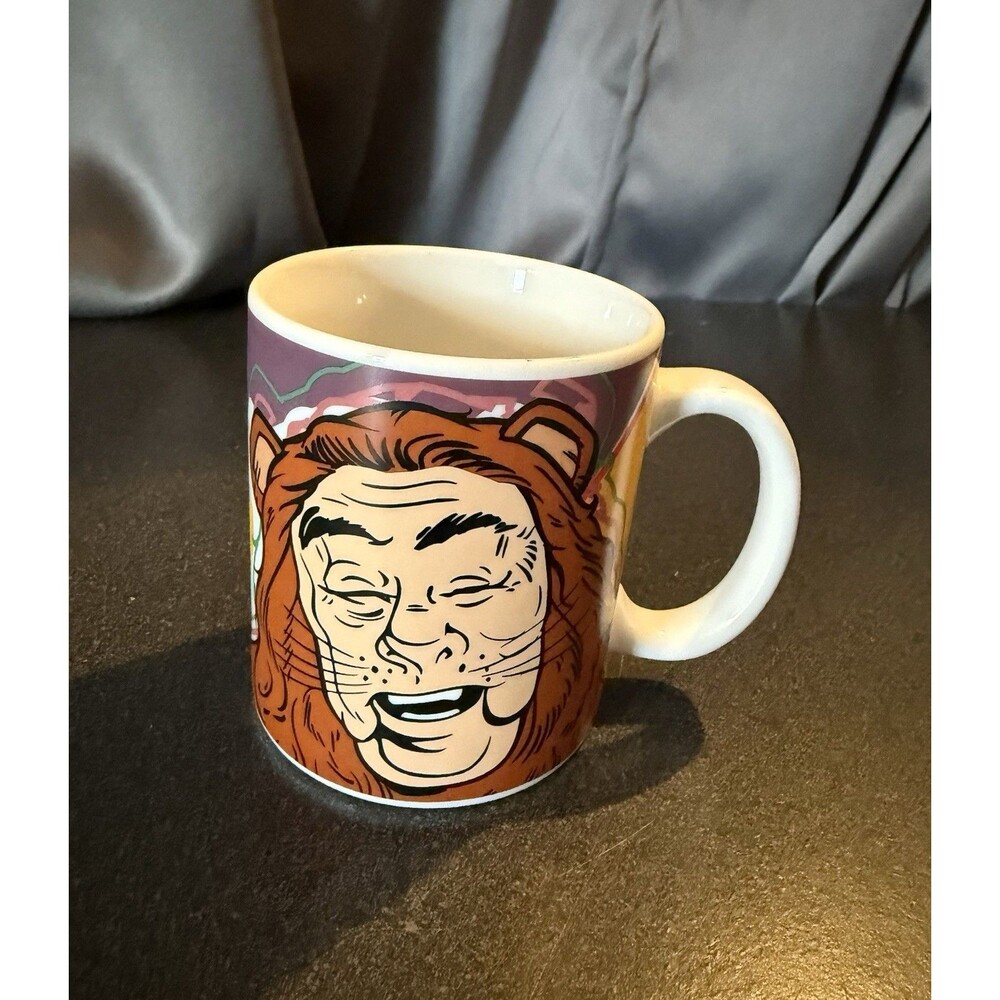 MGM Grand Las Vegas Wizard Of Oz Cowardly Lion Coffee Mug 1997 Cup New